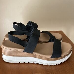 Madden Girl Women's Black Wedge Sandals; Size 10